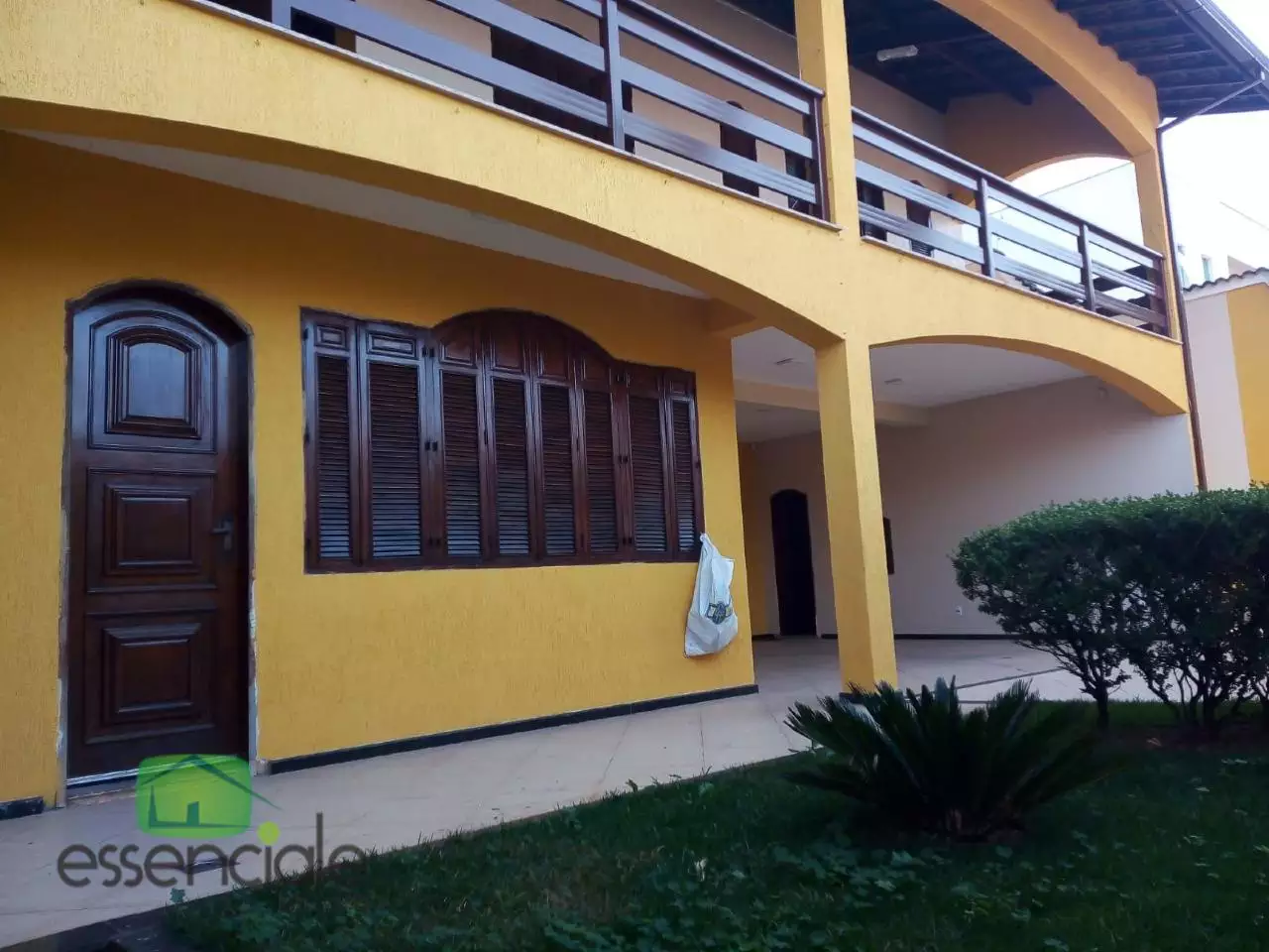 Casa 04 quartos 2 suítes Jardim Riacho das Pedras